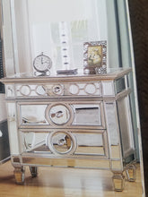 Load image into Gallery viewer, ''SC-0122'' - 5-PC Bedroom Set