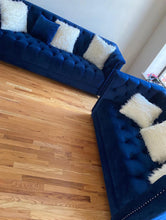 Load image into Gallery viewer, A sensational Living Room set in a class and style by itself