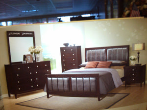Transitional style Cappuccino/Dark Brown 5-pc Queen Bedroom Set